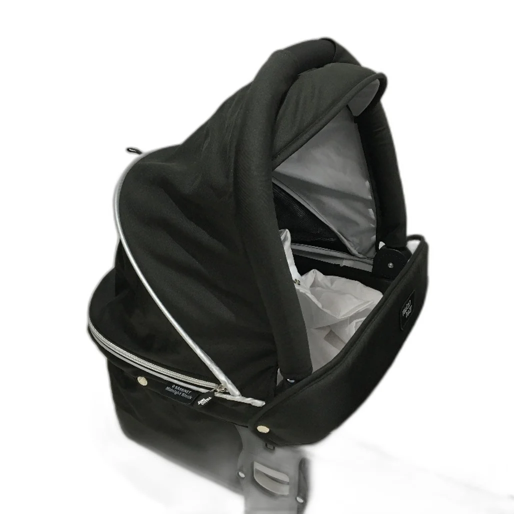 Valco Baby Q Bassinet for Rebel Q Series Pram in Midnight Black NEW - Image 4