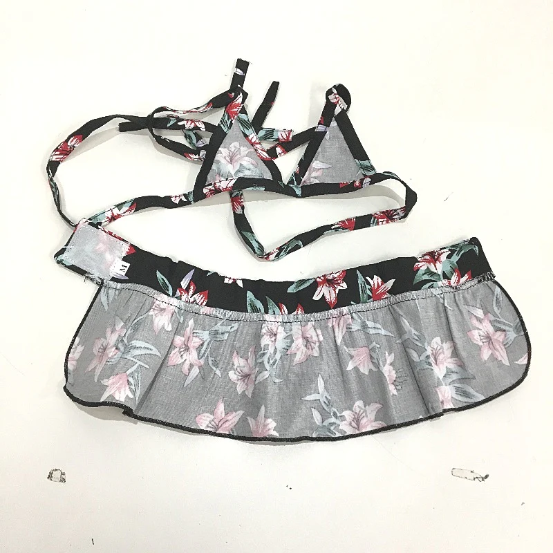 Milo & Mink 8 Pcs Floral Pattern Doggy Bikini & Accessories Bundle Dog Size XXS - Image 3