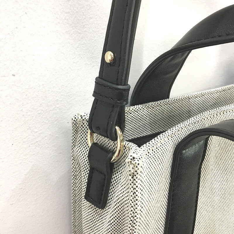 Target Sample White With Black Faux Leather Mini Tote With Shoulder Strap NEW - Image 3