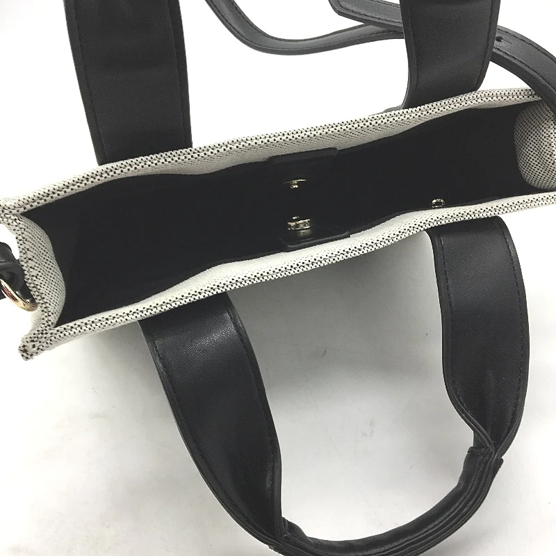 Target Sample White With Black Faux Leather Mini Tote With Shoulder Strap NEW - Image 4