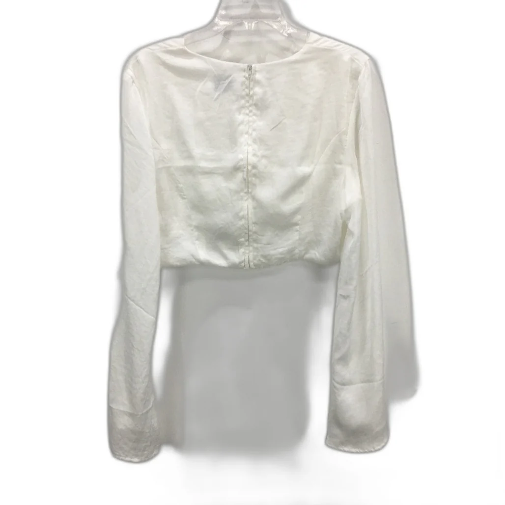 SNDYS Silk-Like Long Sleeve Crop Gathered Front White Top Ladies Size AUS 14 NEW - Image 2