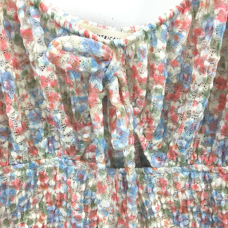 American Eagle Bay Floral Short Sleeve Tie Front Crop Top Ladies Size Medium NEW - Image 4
