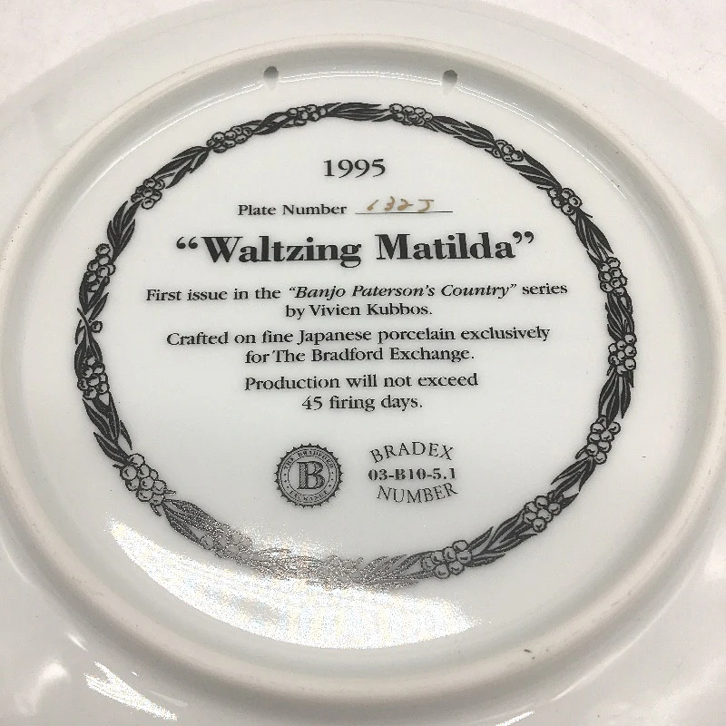 VINTAGE Bradford Exchange 132J Waltzing Matilda Porcelain Decorative Plate - Image 3