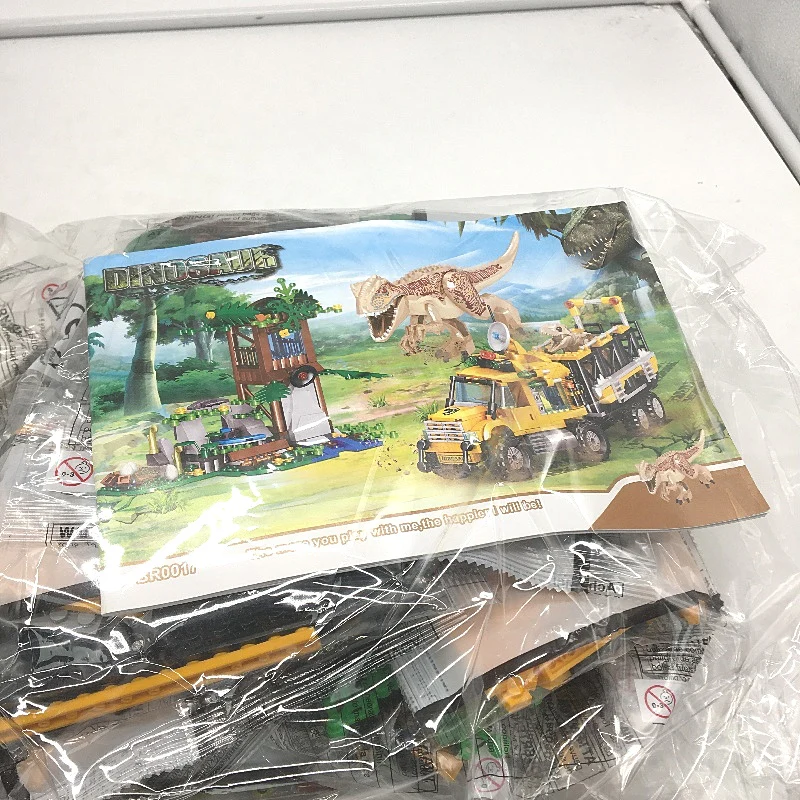 Dinosaur Park World Themed Truck LEGO Style Building Blocks Bricks Set Age 6+ - Image 3