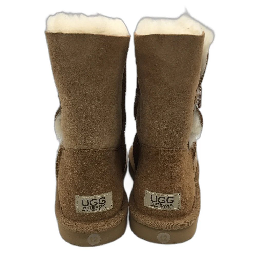 UGG Outback Australian Sheepskin Chestnut Short Button Boot Unisex M11 L12 NEW - Image 4
