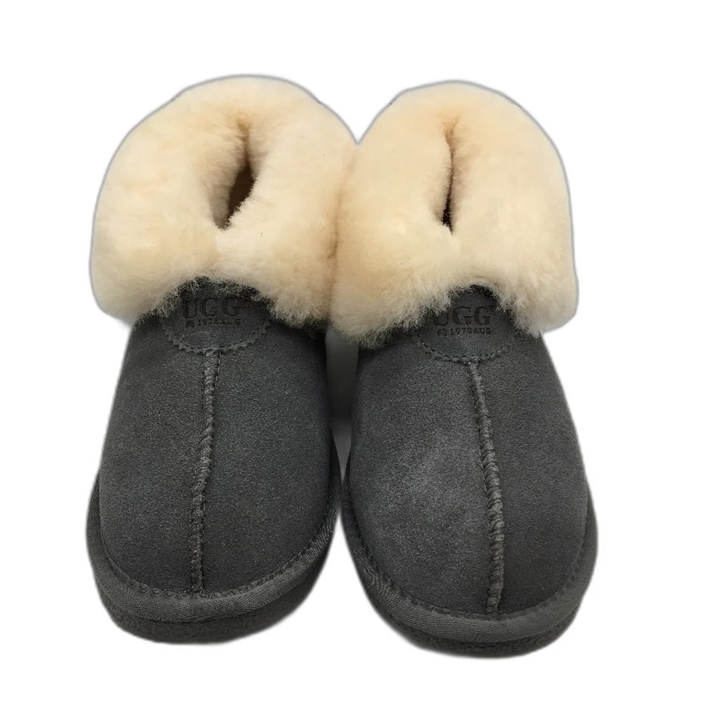 UGG 1978AUS Grey Australian Sheepskin Slipper Ladies SIze US 11 EU 42 NEW - Image 2