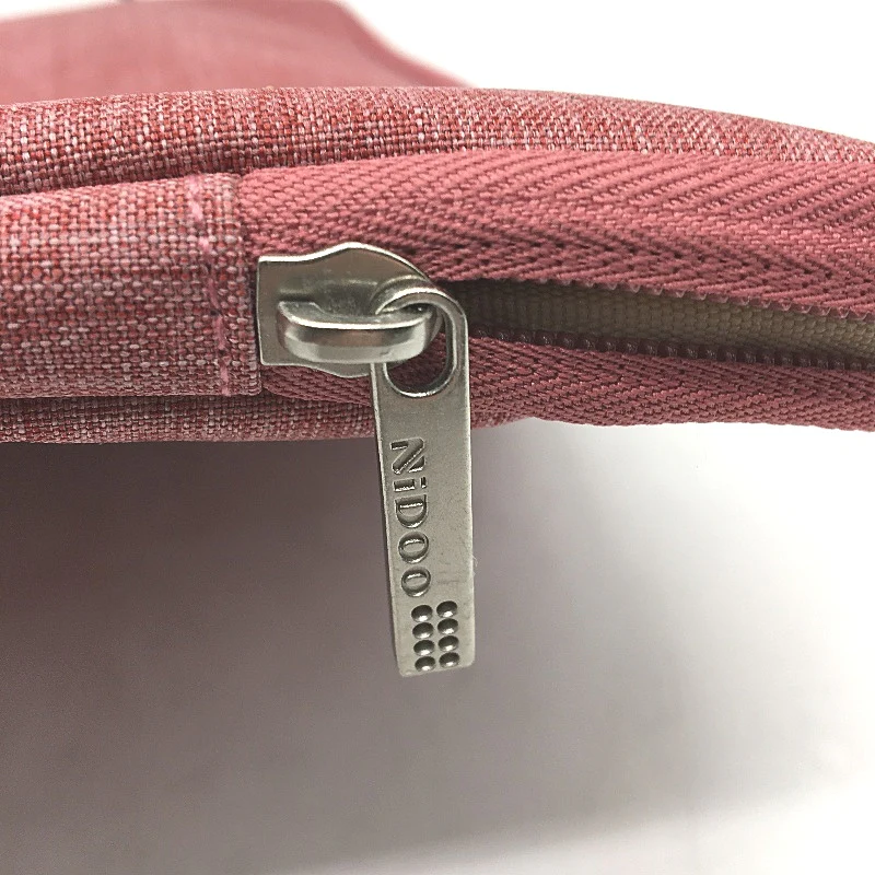 NIDOO 16 Inch Laptop Sleeve Fleece Lined Red Pouch with Pocket 25x35cm NEW - Image 3