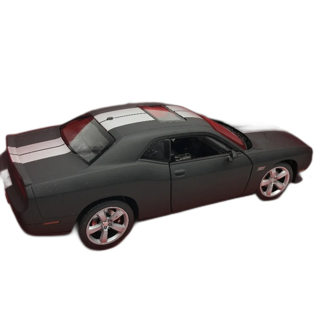 Welly Matte Black Collection 1:24 2013 Dodge Challenger SRT Diecast Model Car - Image 2