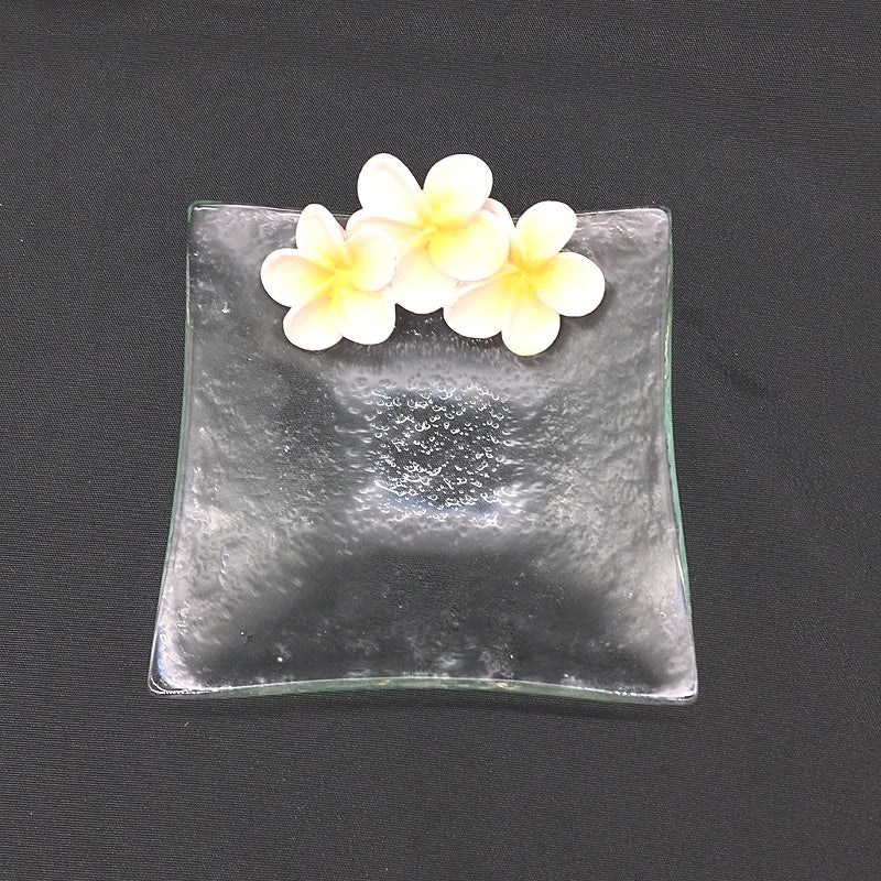 Classique Design 3 Pce Glassware Home Decor Plate Set White Hibiscus Floral NEW - Image 4
