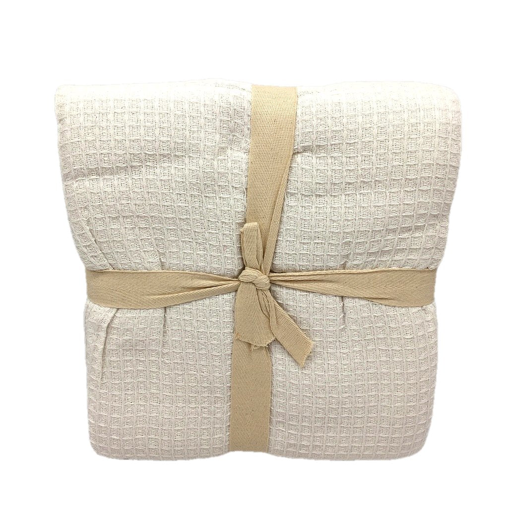Brighton Road Recycled Cotton White Knitted Waffle Queen Sized Blanket NEW - Image 2