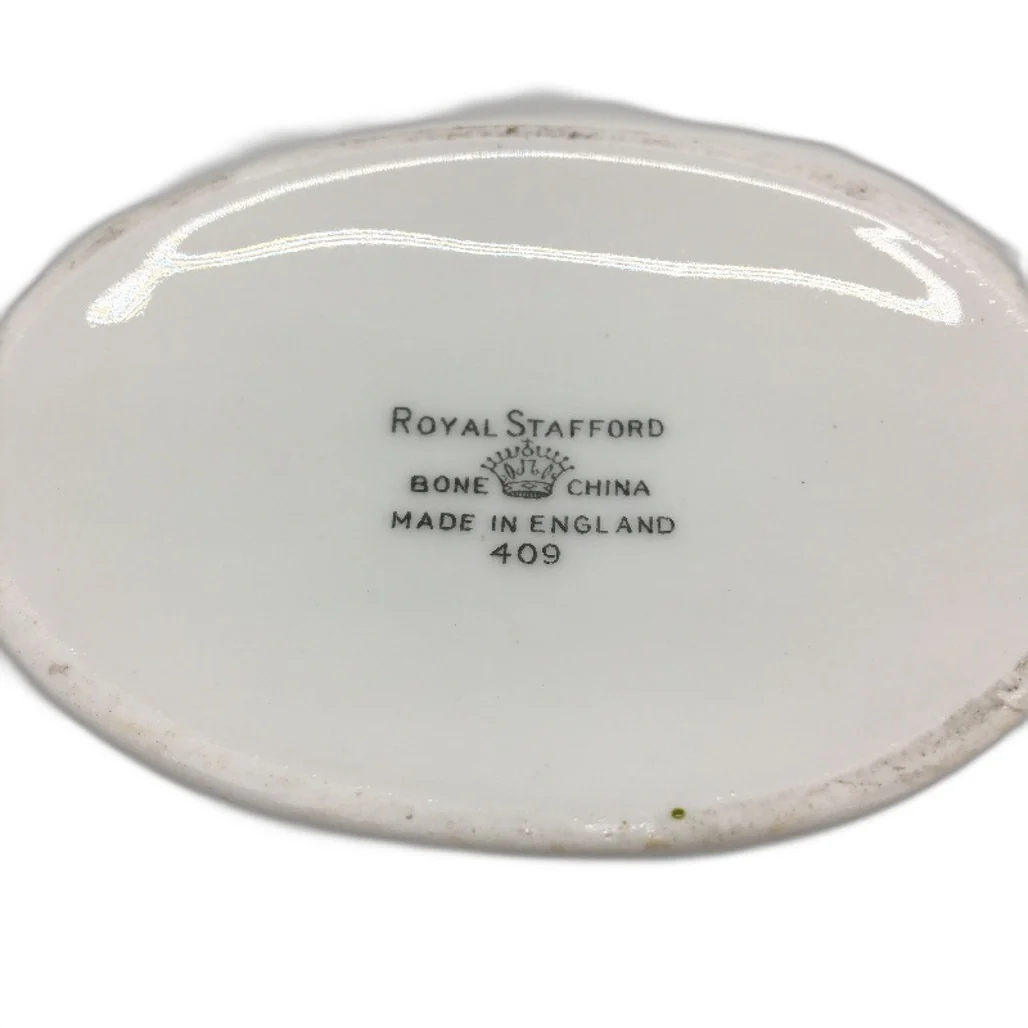 VINTAGE Royal Stafford Made In England Bone China Surf Beach Lorne, Victoria - Image 5