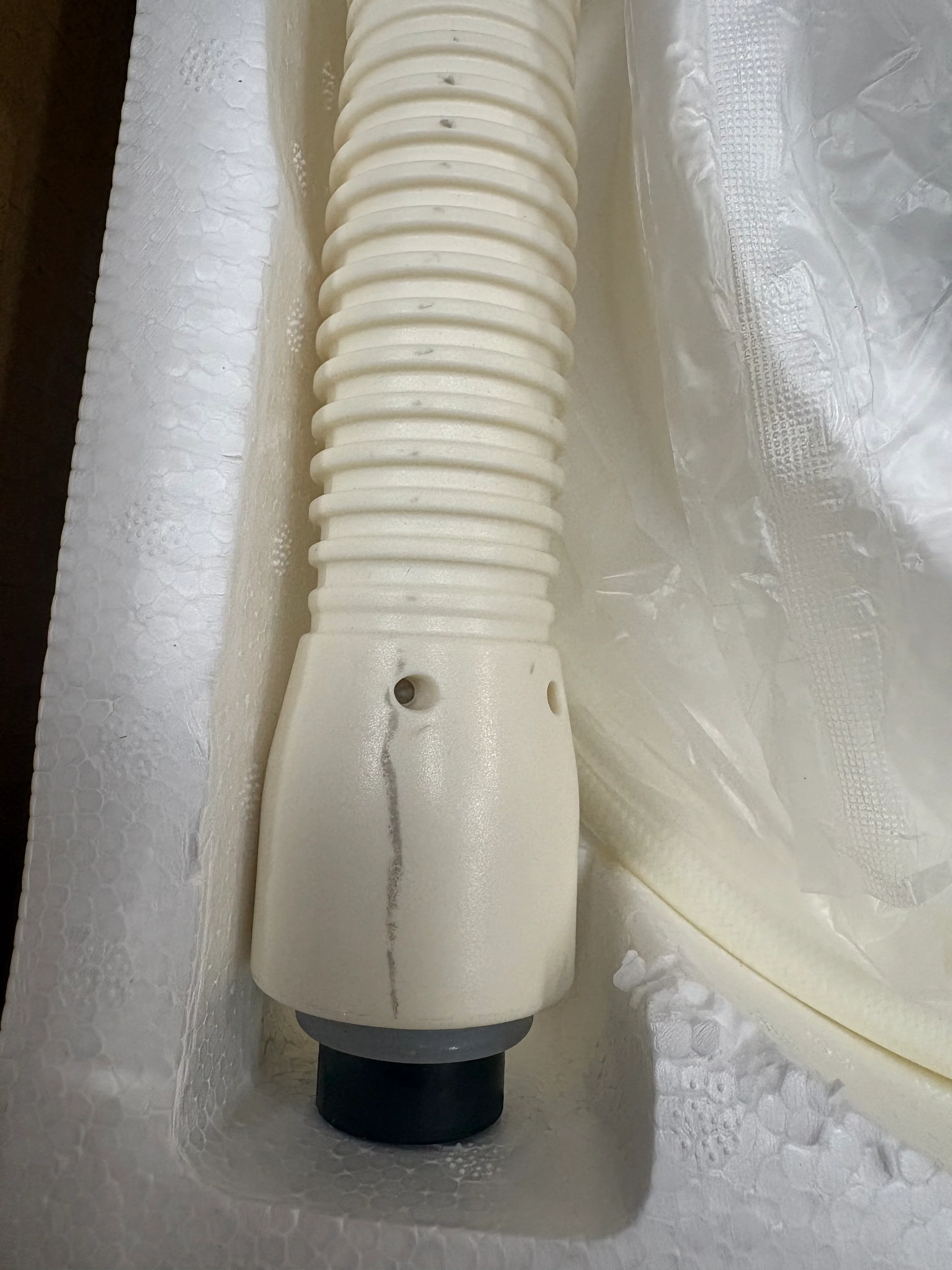 TRAs x Morandi YQCU003 Professional Garment Steamer Iron 2200W 1.2L Cream
DEMO - Image 3