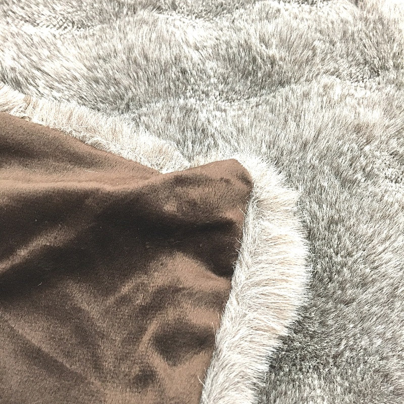 Target Ella Quilted Faux Fur Throw Blanket in Muted Brown 127x152cm NEW - Image 6