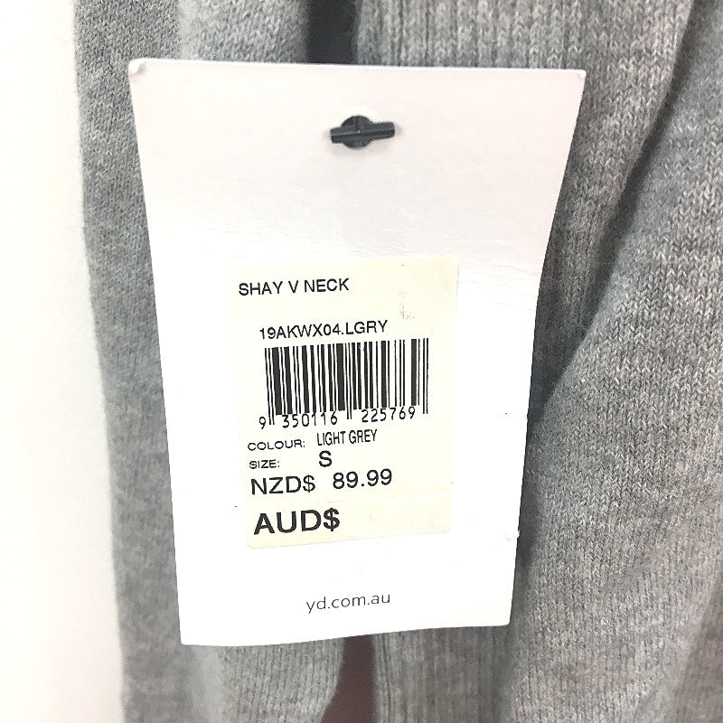 Yd. Cotton Blend Grey Knit Long Sleeve Shay V Neck Mens Size Small NEW - Image 3