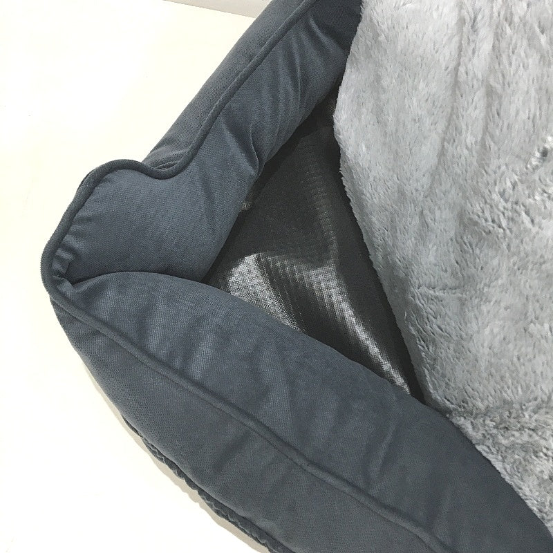 Petplay Small Grey Luxury Pet Car Travel Seat Soft Plush Bed 53x50cm - Image 3