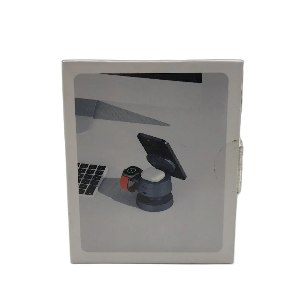 iVANKY Magnetic 3 in 1 Wireless 15W Charger with Mini Night Light DEMO - Image 8