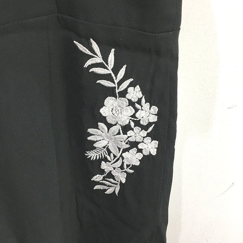 Forever New Black Floral Embroidered High Neck Half Leg Playsuit Ladies Sz AU 8 - Image 3