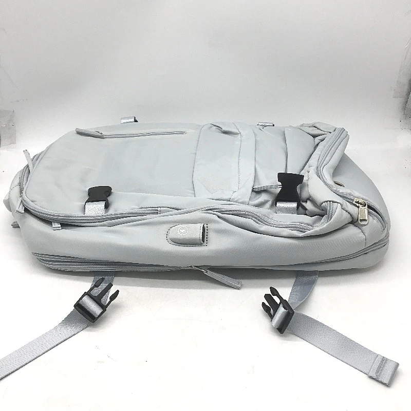 Outwalk Light Grey Extra Large Travel Backpack USB Charging Port Multipocket NEW - Image 4