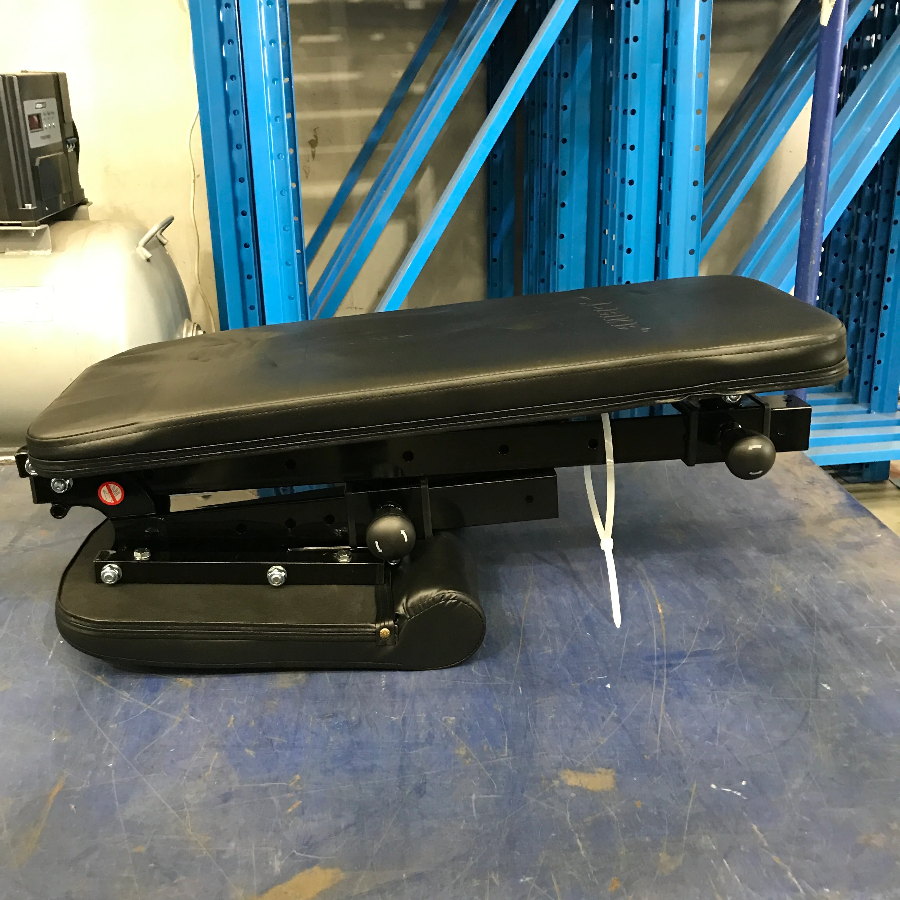 Leike Fitness Adjustable Weight Bench  Foldable Incline Decline & Flat GM5810 - Image 4