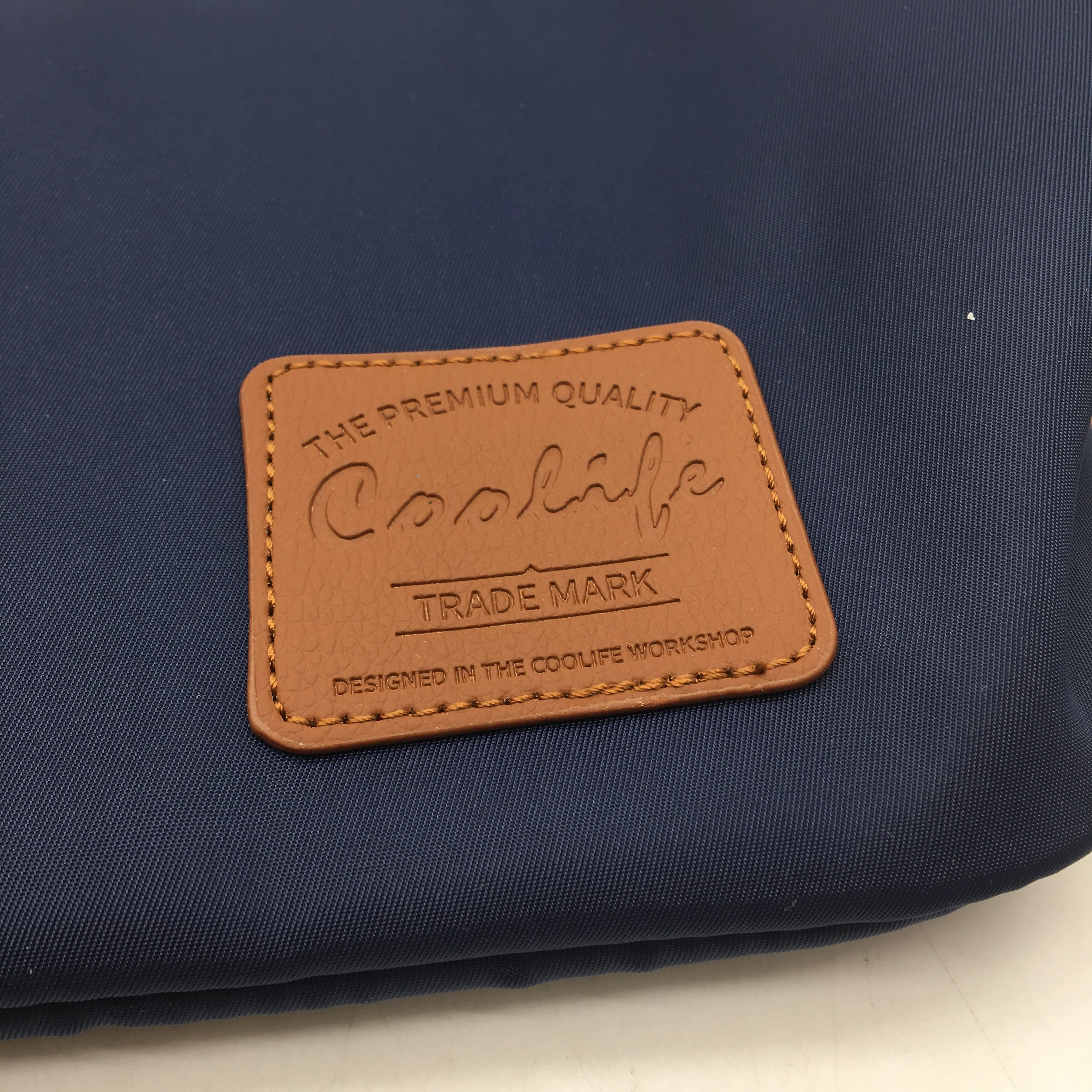 Coolife Navy Lightweight Travel Hand Carry Toiletry Bag 38x17cm NEW - Image 3