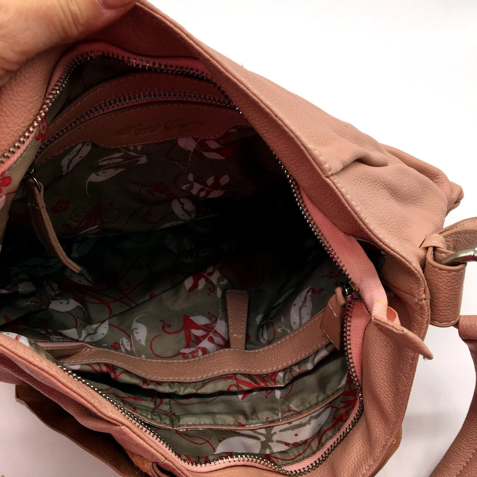 Poppy Green Womens Leather Hobo Handbag Blush Pink Stylish Versatile Bag NEW - Image 4
