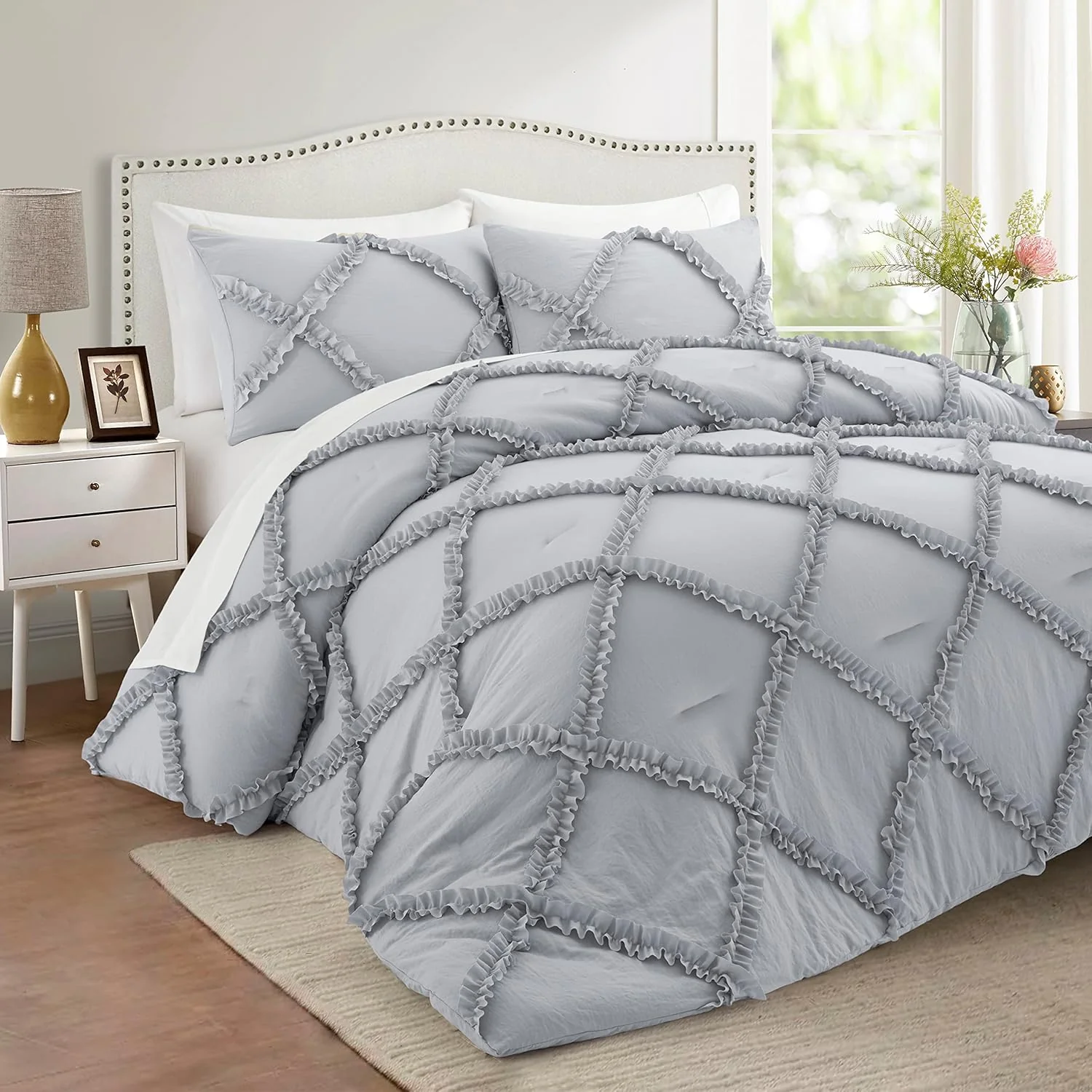 Bonlino Tufted Light Grey Comforter Set Soft Bedding Fluffy TWIN Size NEW - Image 3