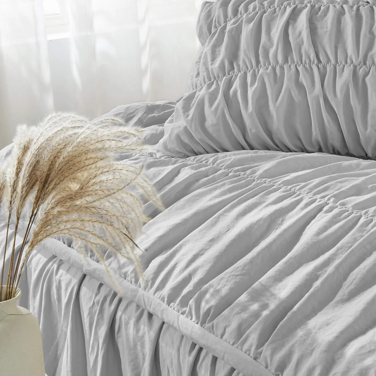 Bonlino Oversized King Size Light Grey Ruched Comforter Set NEW - Image 3