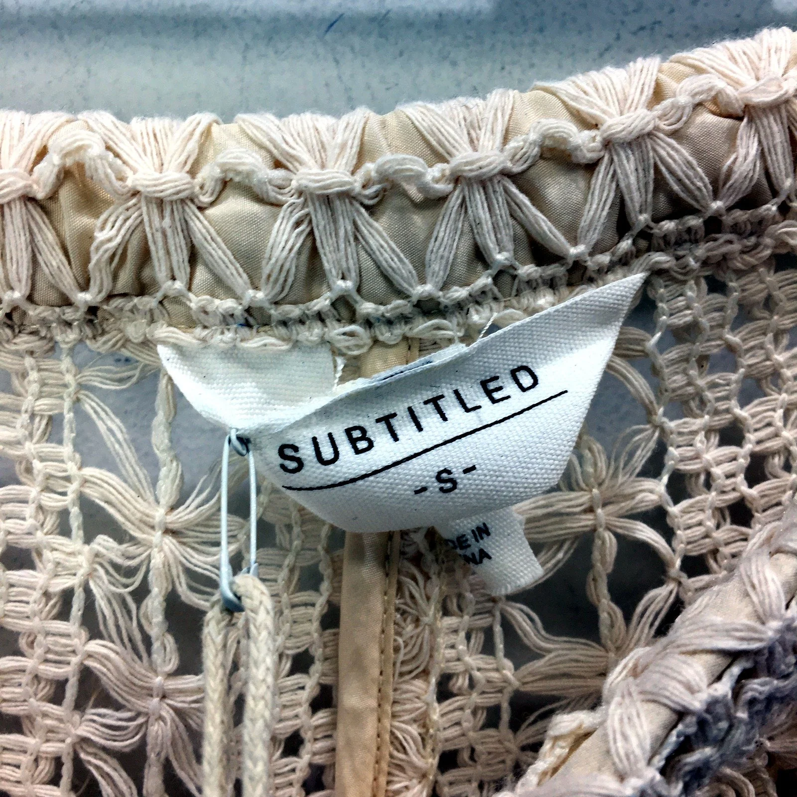 Subtitled Womens Crochet Cargo Pants in White, Size S NEW - Image 4