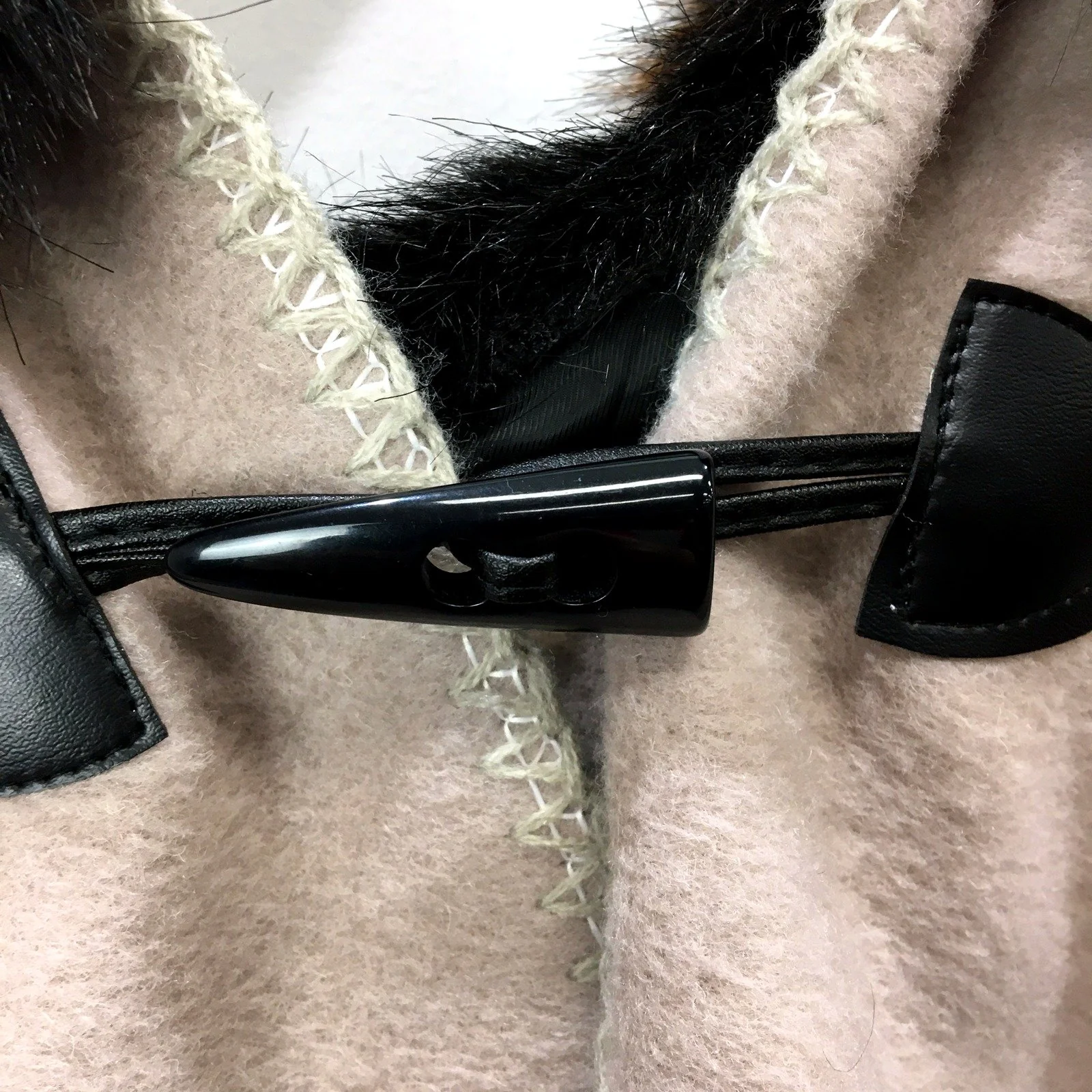 Womens Camel Cashmere Poncho with Faux Fur Collar in Beige, One Size - Image 3