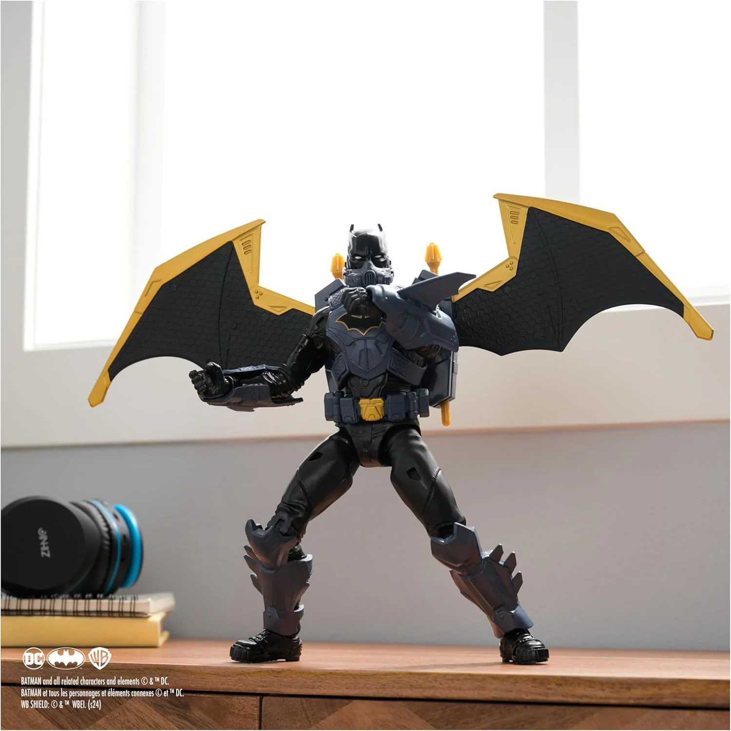 Spin Master 12-Inch Multicolor Batman Action Figure with Expandable Wings DEMO - Image 8