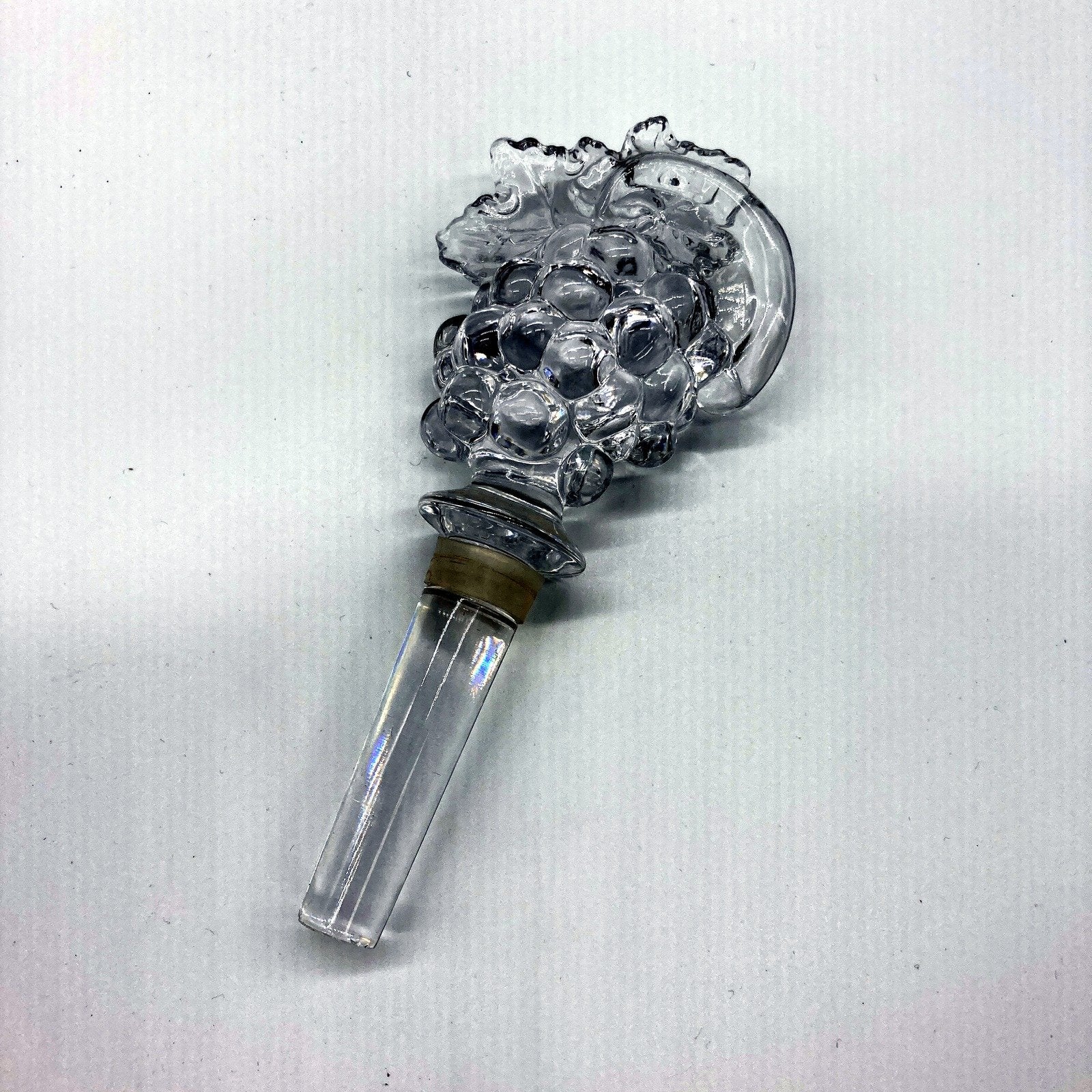 VINTAGE Mikasa Glass Bottle Stopper with Grape Cluster Design in Original Box - Image 2