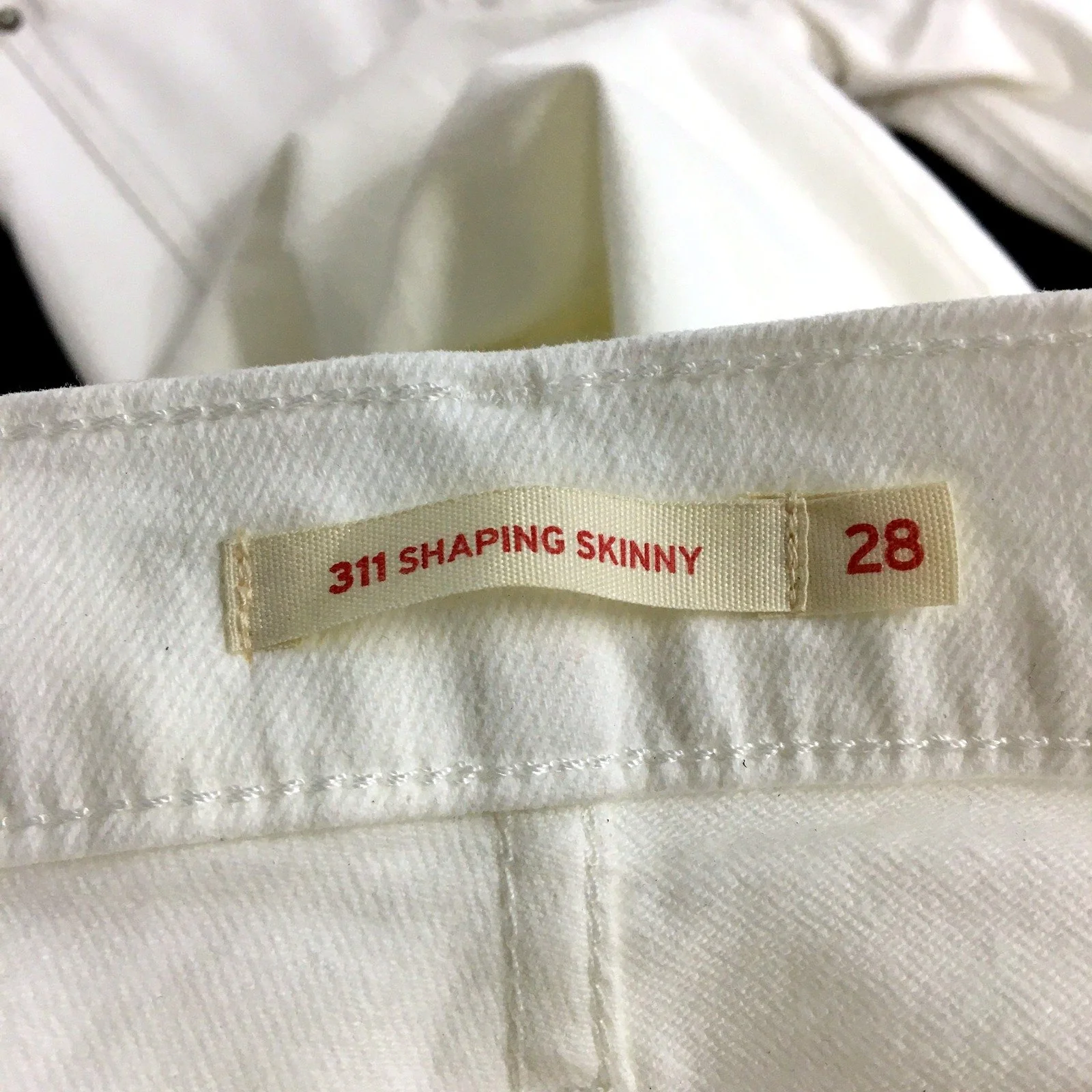 Levi's Mens 311 Shaping Skinny Jeans in White - Size 28 - Image 3