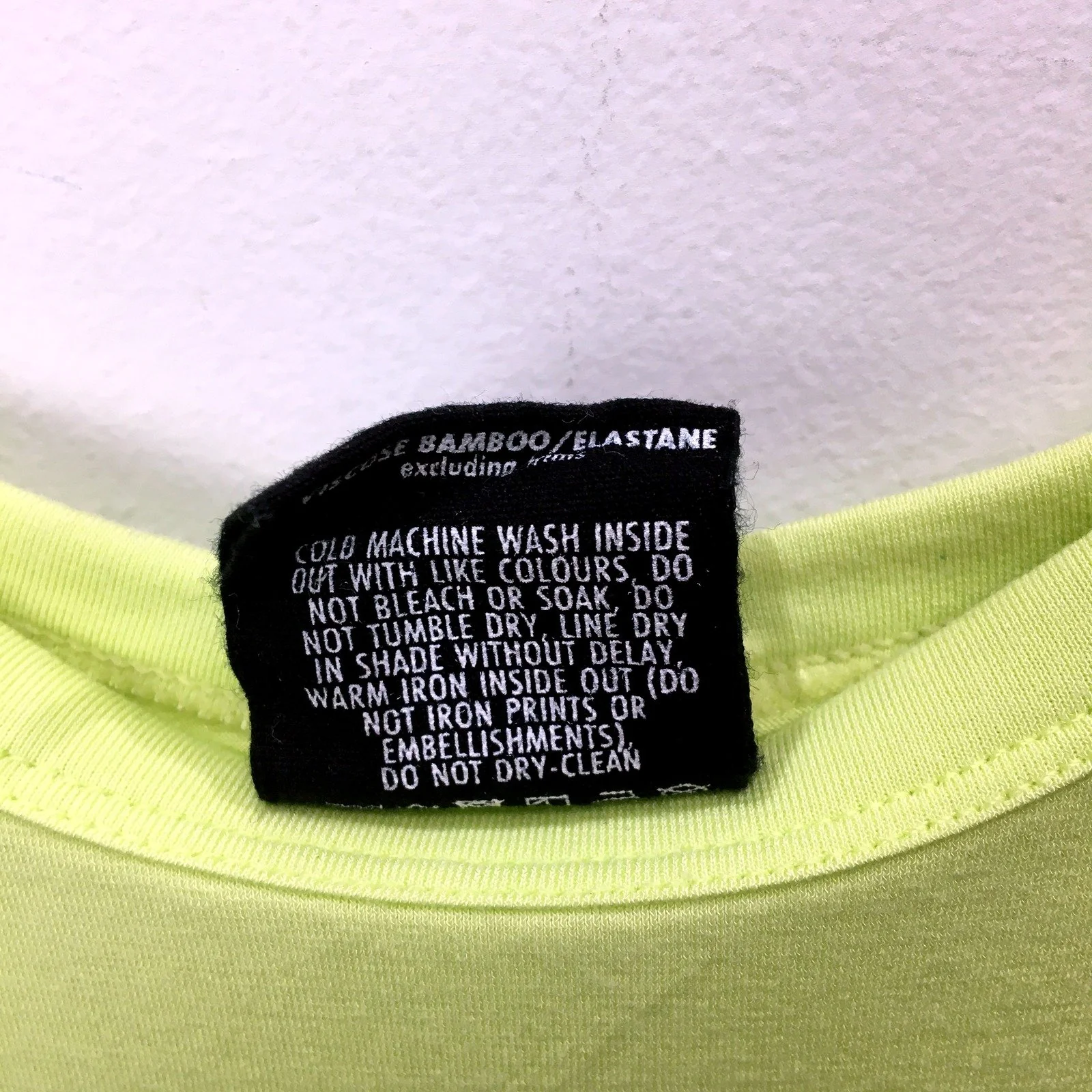 Bonds Womens Sleeveless Tank Top Sleeveless Neon Green Tank Top - Size S - Image 5