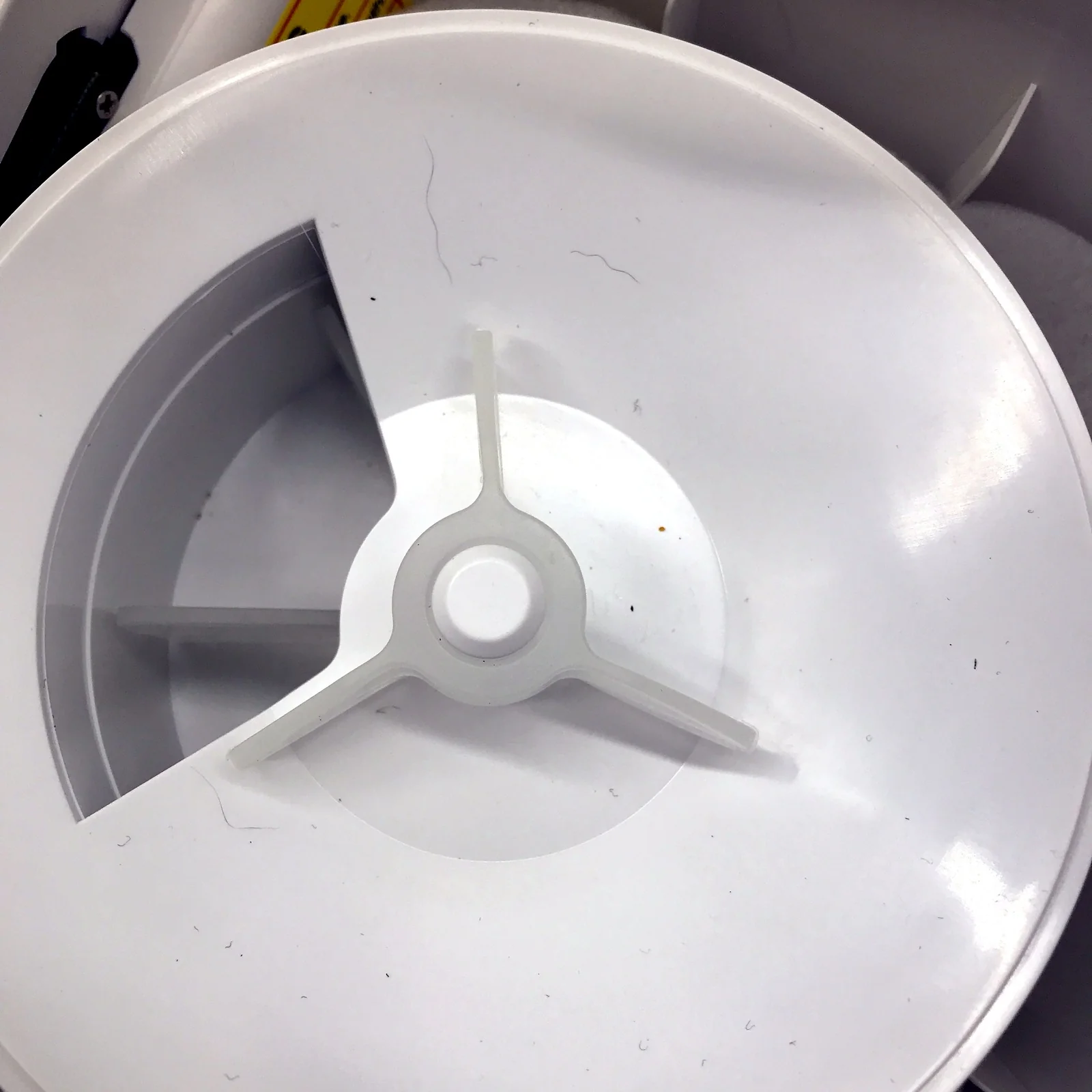 Frienhund Automatic Feeders White-100W Acrylonitrile Butadiene Styrene - Image 11