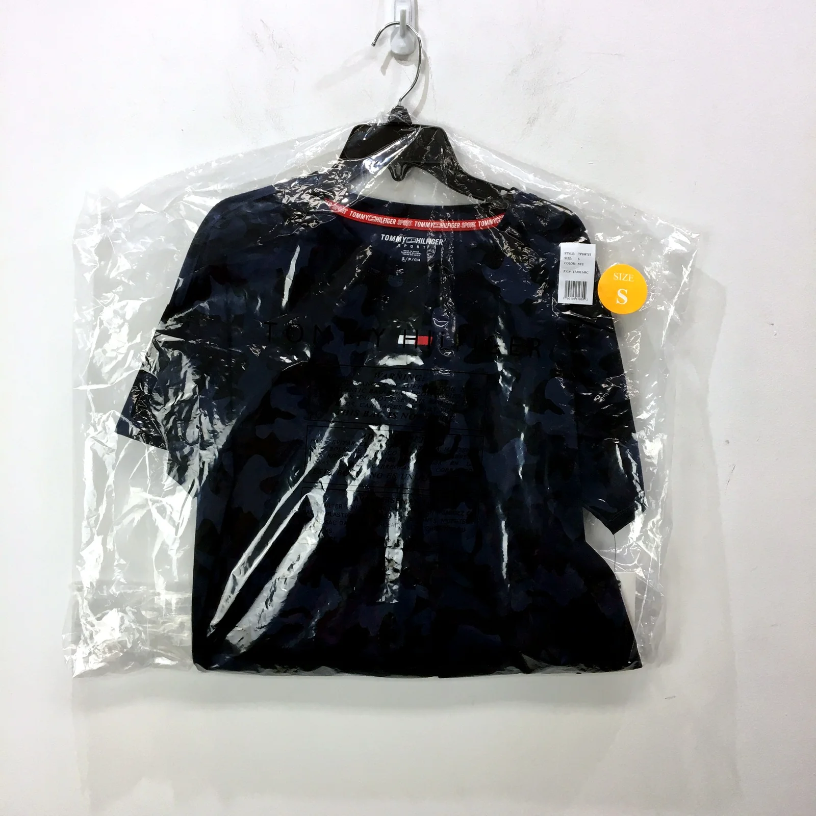 Tommy Hilfiger Womens Navy Camo Cropped T-Shirt in Size S NEW - Image 5