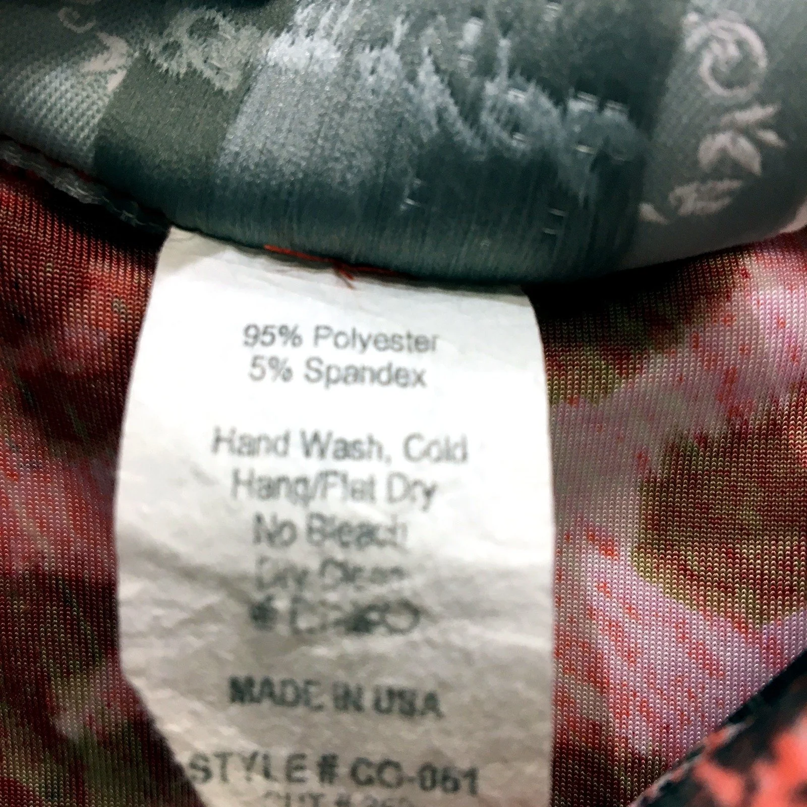 Come N See Womens Off Shoulder Long Sleeve Shirt Floral Asymmetric Design Size M - Image 3