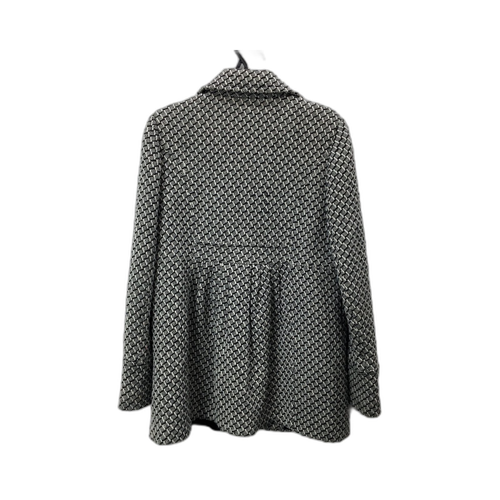 Rockmans Womens Wool Jacket Textured Pullover Sweater Black and White Size 12 - Image 2