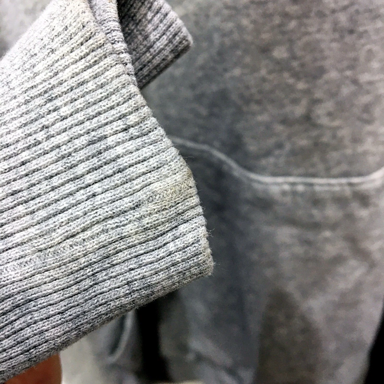 Under Armour Mens Pullover Sweatshirt Hooded Comfortable Casual Gray Size XL - Image 3