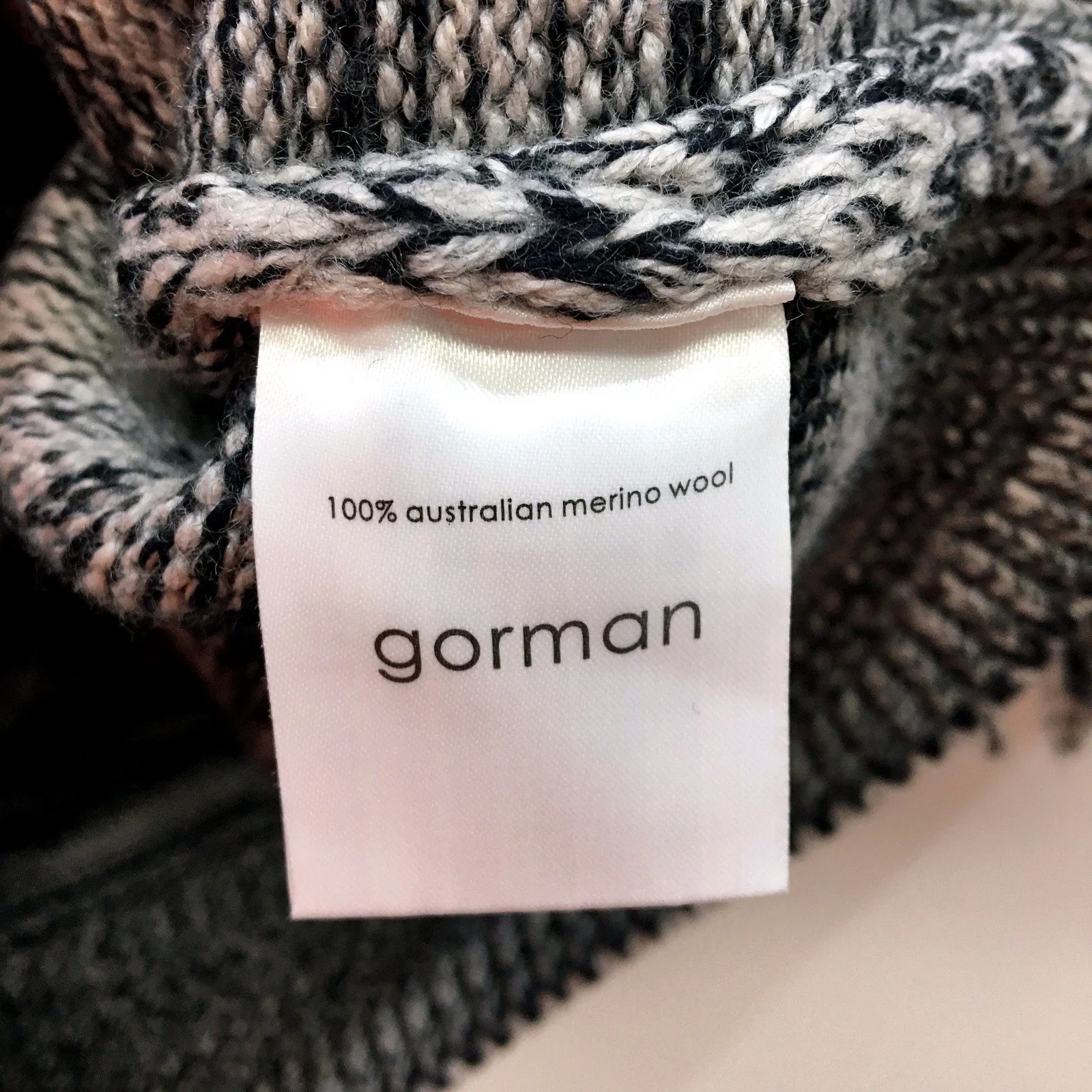 Gorman Womens Fringed Knit Pullover Sweater in Black and Gray, Size 6 - Image 3