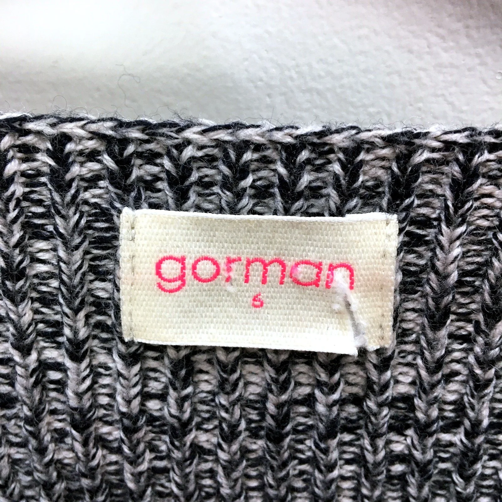 Gorman Womens Fringed Knit Pullover Sweater in Black and Gray, Size 6 - Image 4