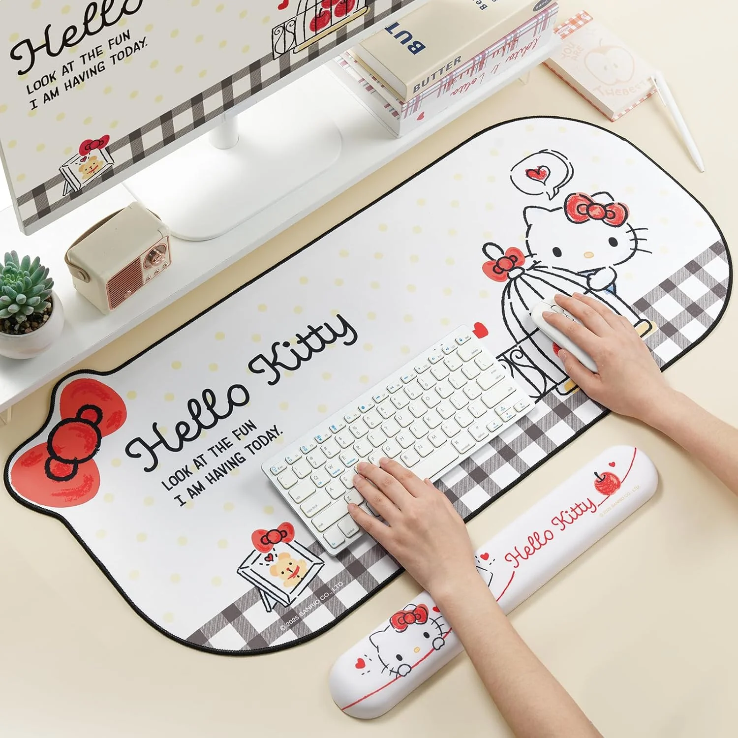 Kuitmor Non-Slip Waterproof Desk Mat White & Red Durable Large Mouse Pad NEW - Image 7