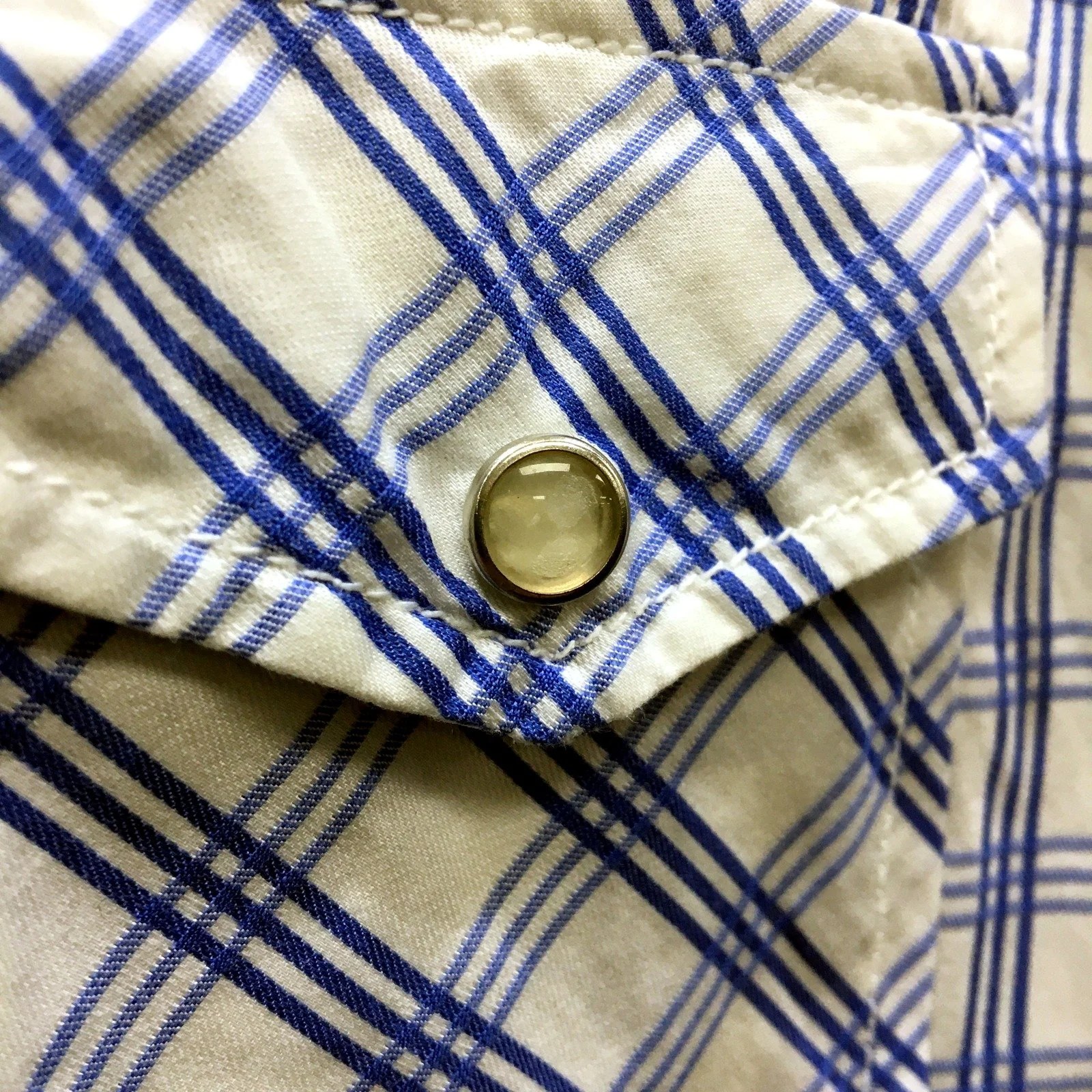 RB Sellars Womens White and Blue Plaid Button-Down Shirt in Size 12 - Image 4