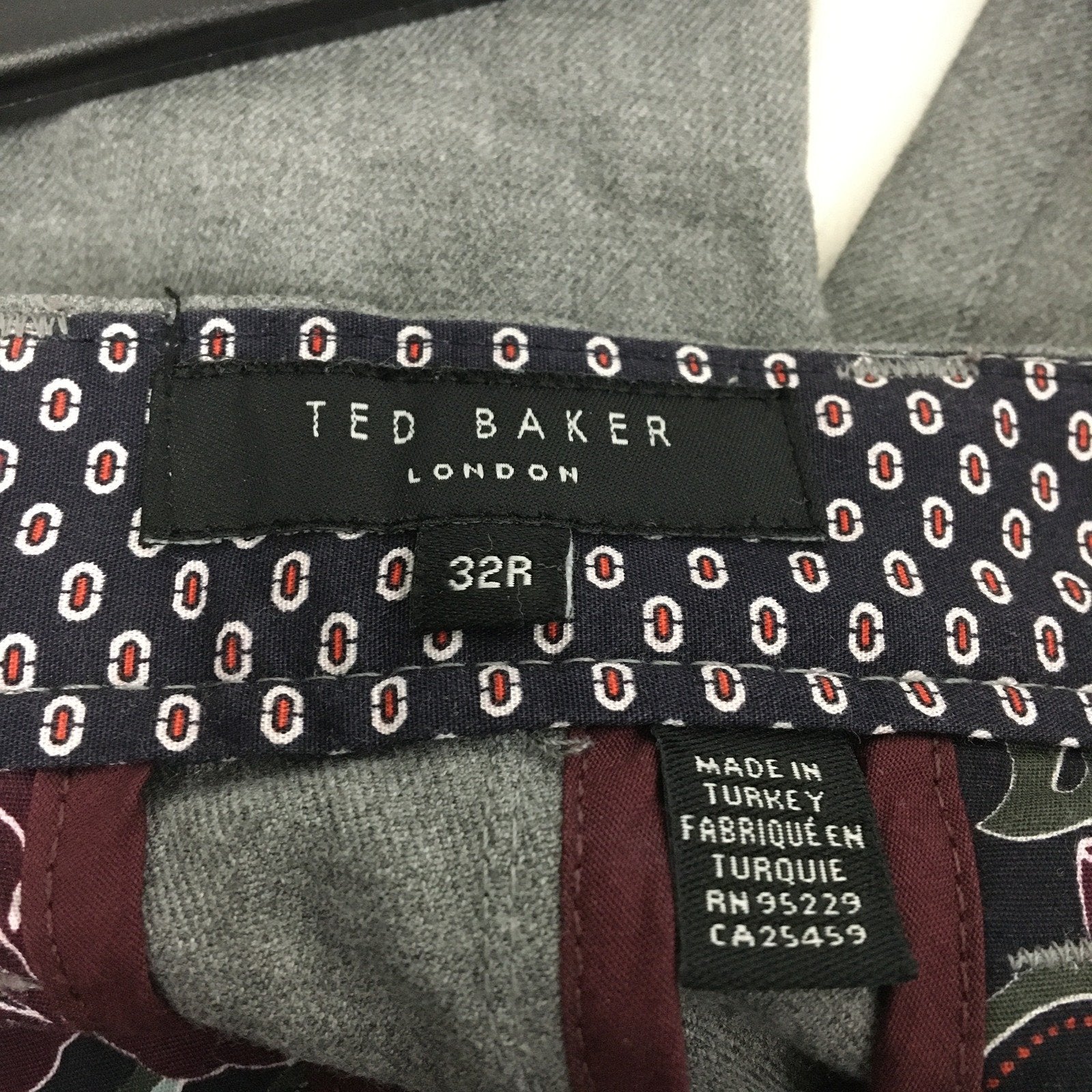 Ted Baker Chino Pants Men's Gray Tailored Trousers Size 32R - Image 4