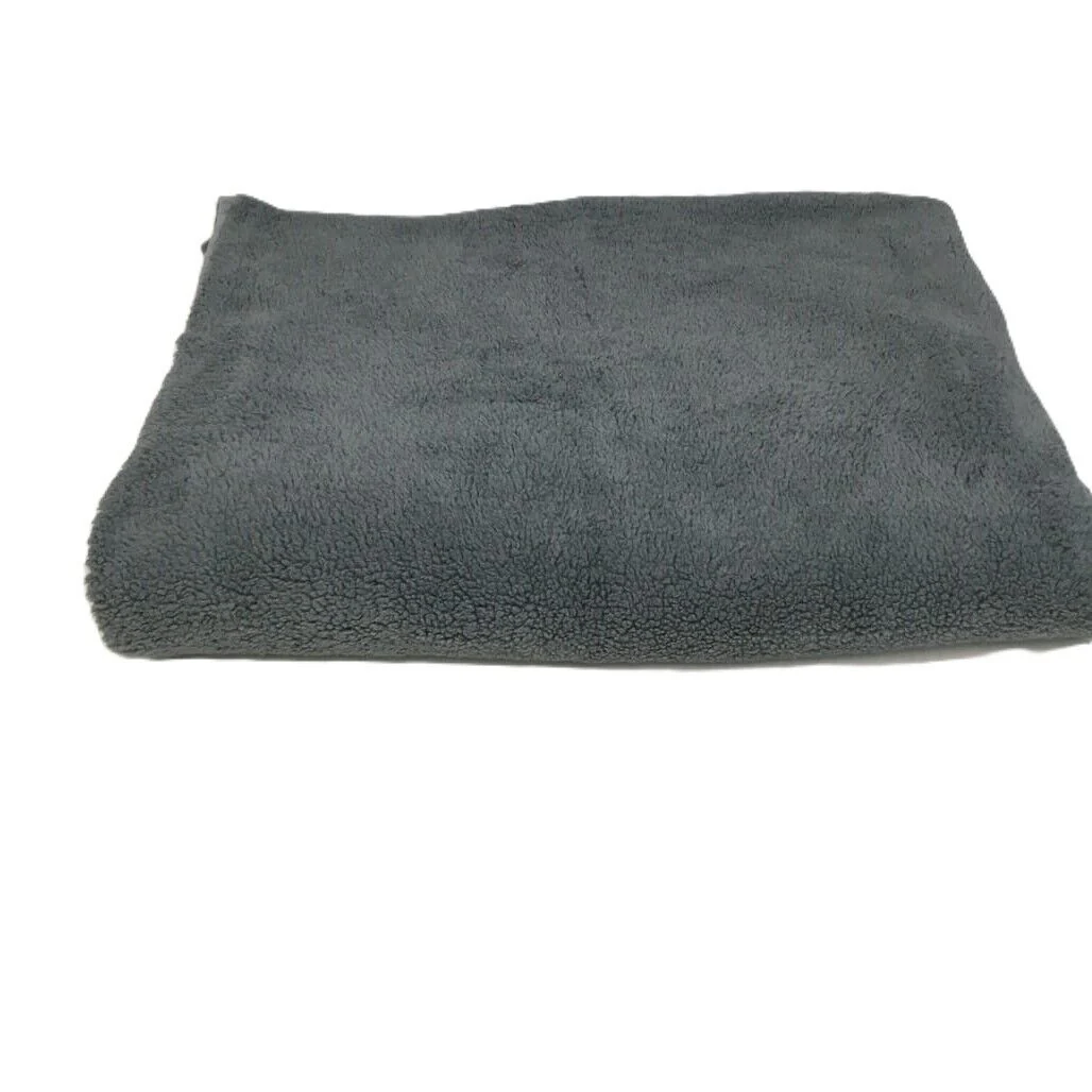 Kirkton House Plush Super Soft Grey Blanket with Pockets Size 1.40x2.10cm NEW - Image 3
