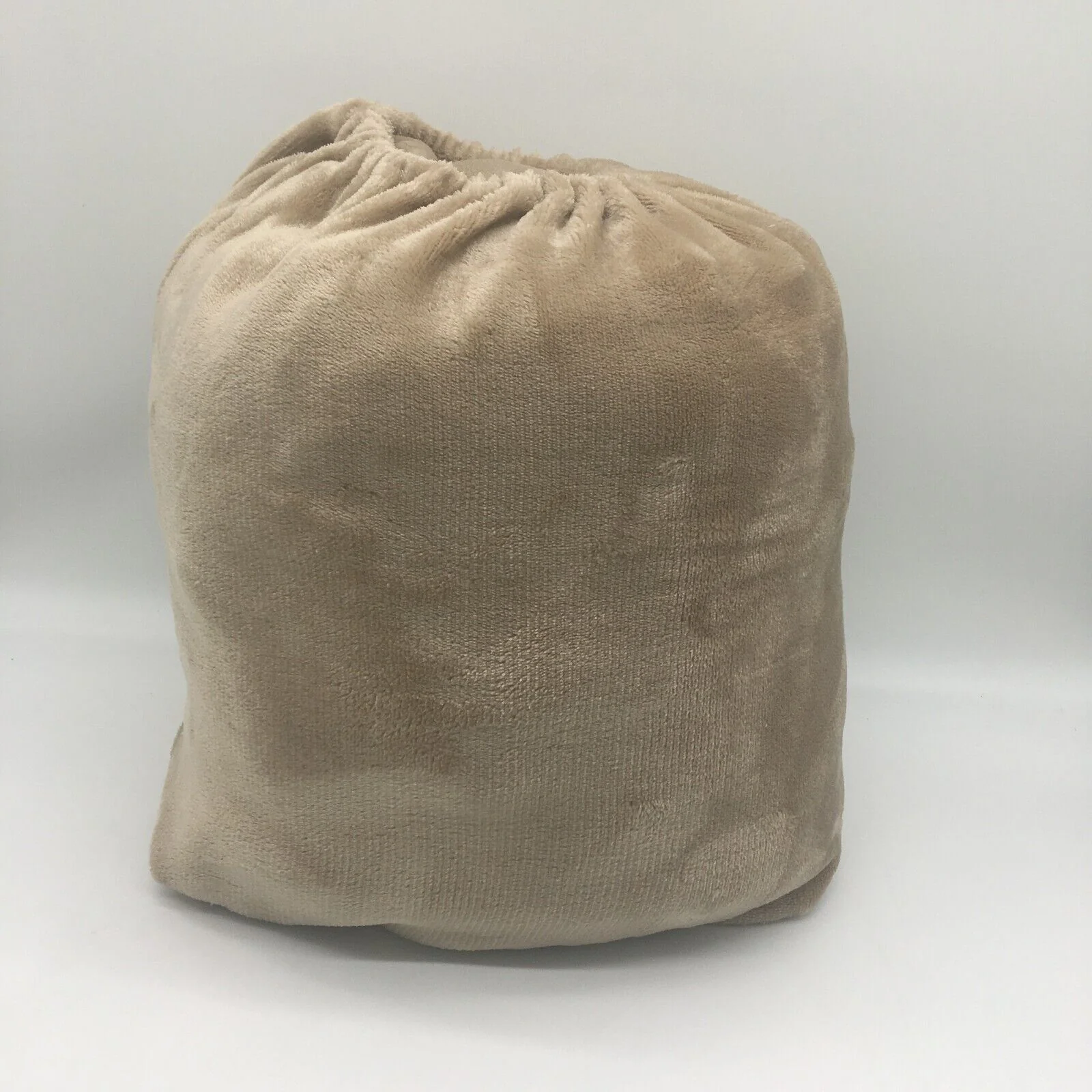 Kirkton House Plush Super Soft Light Brown Blanket with Pockets Large NEW - Image 3