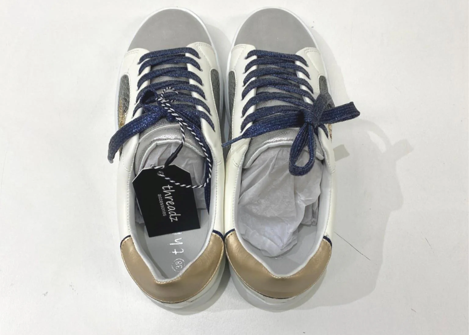 Threadz Blk,Gld,Silv Metallic Star Sneakers Ladies Various Sizes NEW - Image 3