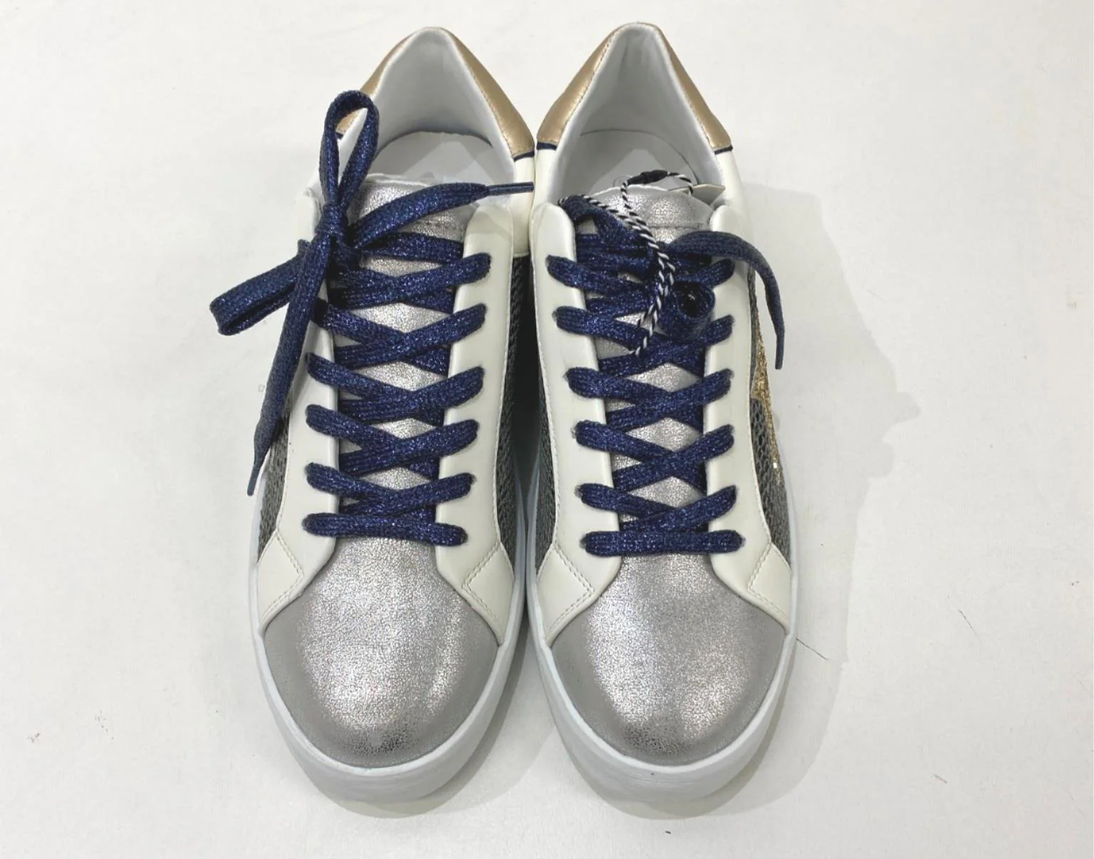 Threadz Blk,Gld,Silv Metallic Star Sneakers Ladies Various Sizes NEW - Image 4