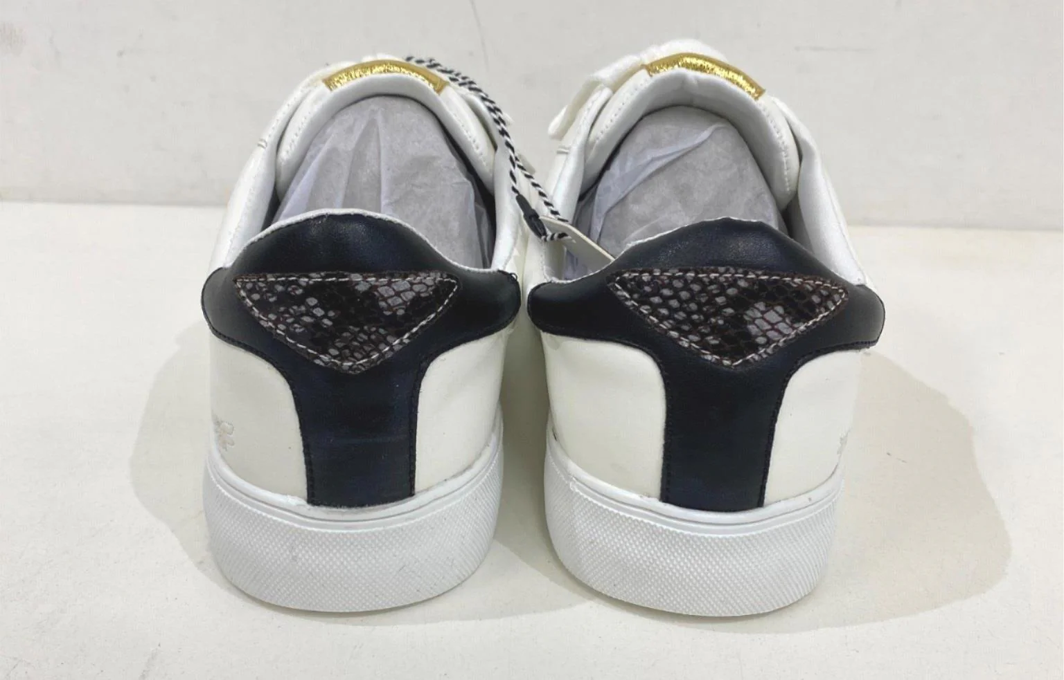Threadz Blk,Gld,Silv Striped Bug Sneakers Ladies Various Sizes NEW - Image 3