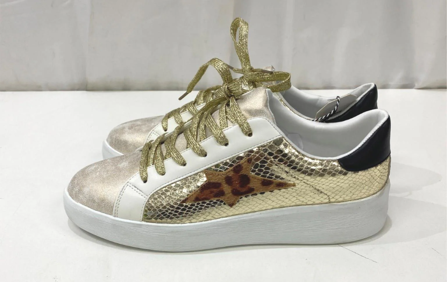 Threadz Gold Metallic Star White Sneakers Ladies Various Sizes NEW - Image 9