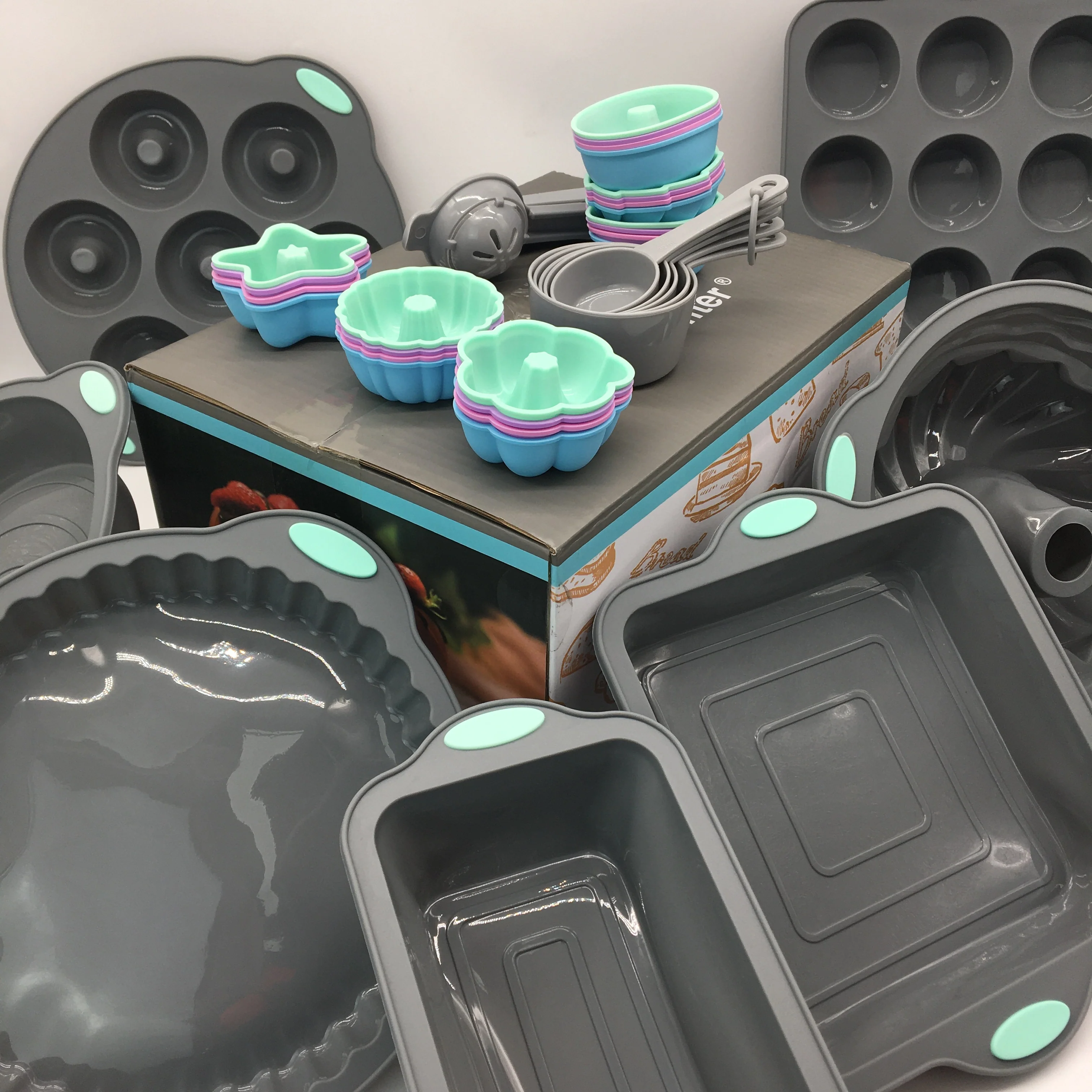 To Encounter 31Pce Silicone Non-Stick Baking Set -Grey NEW - Image 2